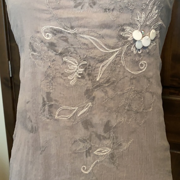 Tank - Picture 2 of 3